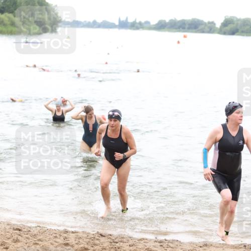 21.06.2026 - 29. Vierlanden-Triathlon Andreas Tolksdorf http://msf.ph/oto/9852238 21.06.2026 10:19:32 Schwimmen 498, 505, 518, 522, 523, 527, 534, 548, 566, 579, 580, 581, 594, 603, 1357 meine-sportfotos.de