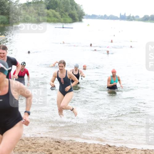 21.06.2026 - 29. Vierlanden-Triathlon Andreas Tolksdorf http://msf.ph/oto/9852271 21.06.2026 10:19:34 Schwimmen 498, 505, 523, 534, 548, 566, 579, 580, 581, 594, 603, 1357 meine-sportfotos.de