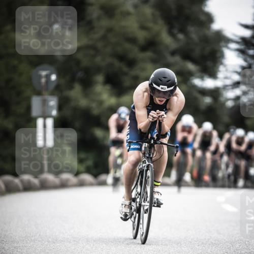 21.06.2026 - 29. Vierlanden-Triathlon H.Heesch http://msf.ph/oto/9852273 21.06.2026 12:06:07 Radfahren 248, 264, 706, 752, 829, 913, 919, 941, 954, 956, 957, 963, 965, 966, 972, 975 meine-sportfotos.de
