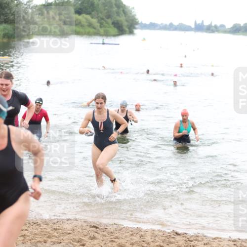 21.06.2026 - 29. Vierlanden-Triathlon Andreas Tolksdorf http://msf.ph/oto/9852274 21.06.2026 10:19:34 Schwimmen 498, 505, 523, 534, 548, 566, 579, 580, 581, 594, 603, 1357 meine-sportfotos.de