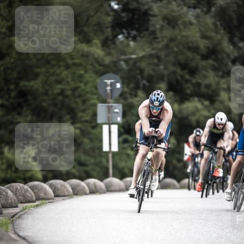 21.06.2026 - 29. Vierlanden-Triathlon H.Heesch http://msf.ph/oto/9852281 21.06.2026 12:06:08 Radfahren 248, 264, 706, 752, 829, 913, 919, 941, 954, 956, 957, 963, 965, 966, 972, 975 meine-sportfotos.de