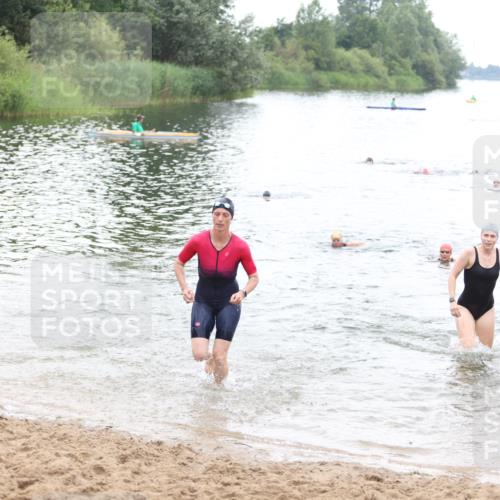 21.06.2026 - 29. Vierlanden-Triathlon Andreas Tolksdorf http://msf.ph/oto/9852283 21.06.2026 10:19:37 Schwimmen 498, 505, 523, 534, 566, 579, 580, 581, 594, 1357 meine-sportfotos.de