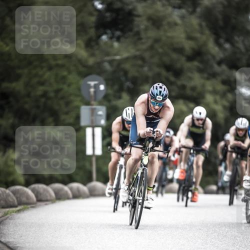 21.06.2026 - 29. Vierlanden-Triathlon H.Heesch http://msf.ph/oto/9852289 21.06.2026 12:06:08 Radfahren 248, 264, 706, 752, 829, 913, 919, 941, 954, 956, 957, 963, 965, 966, 972, 975 meine-sportfotos.de