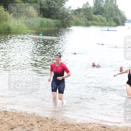 21.06.2026 - 29. Vierlanden-Triathlon Andreas Tolksdorf http://msf.ph/oto/9852295 21.06.2026 10:19:38 Schwimmen 498, 505, 523, 534, 579, 580, 581, 594, 1357 meine-sportfotos.de