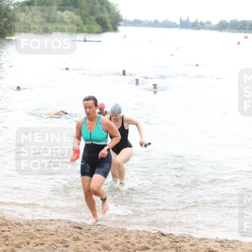 21.06.2026 - 29. Vierlanden-Triathlon Andreas Tolksdorf http://msf.ph/oto/9852309 21.06.2026 10:19:39 Schwimmen 498, 505, 523, 579, 581, 594, 1357 meine-sportfotos.de