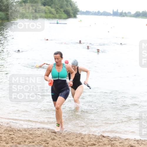 21.06.2026 - 29. Vierlanden-Triathlon Andreas Tolksdorf http://msf.ph/oto/9852312 21.06.2026 10:19:40 Schwimmen 498, 505, 523, 579, 581, 594, 1357 meine-sportfotos.de