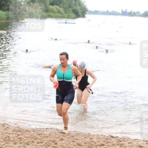 21.06.2026 - 29. Vierlanden-Triathlon Andreas Tolksdorf http://msf.ph/oto/9852314 21.06.2026 10:19:40 Schwimmen 498, 505, 523, 579, 581, 594, 1357 meine-sportfotos.de