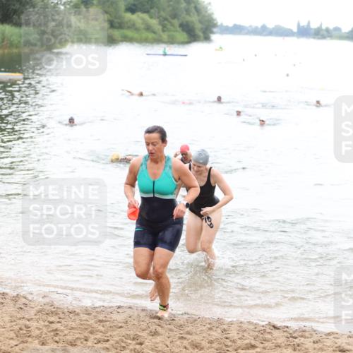 21.06.2026 - 29. Vierlanden-Triathlon Andreas Tolksdorf http://msf.ph/oto/9852315 21.06.2026 10:19:40 Schwimmen 498, 505, 523, 579, 581, 594, 1357 meine-sportfotos.de
