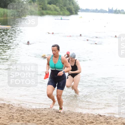21.06.2026 - 29. Vierlanden-Triathlon Andreas Tolksdorf http://msf.ph/oto/9852316 21.06.2026 10:19:40 Schwimmen 498, 505, 523, 579, 581, 594, 1357 meine-sportfotos.de