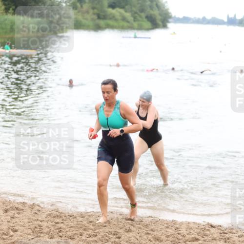 21.06.2026 - 29. Vierlanden-Triathlon Andreas Tolksdorf http://msf.ph/oto/9852318 21.06.2026 10:19:40 Schwimmen 498, 505, 523, 579, 581, 594, 1357 meine-sportfotos.de