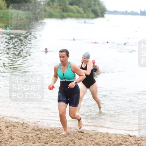 21.06.2026 - 29. Vierlanden-Triathlon Andreas Tolksdorf http://msf.ph/oto/9852319 21.06.2026 10:19:40 Schwimmen 498, 505, 523, 579, 581, 594, 1357 meine-sportfotos.de