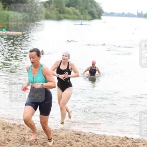 21.06.2026 - 29. Vierlanden-Triathlon Andreas Tolksdorf http://msf.ph/oto/9852321 21.06.2026 10:19:41 Schwimmen 498, 505, 523, 568, 579, 581, 586, 1357 meine-sportfotos.de