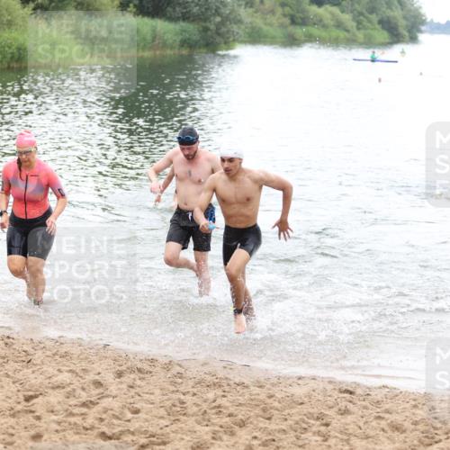21.06.2026 - 29. Vierlanden-Triathlon Andreas Tolksdorf http://msf.ph/oto/9852370 21.06.2026 10:20:19 Schwimmen 366, 489, 559, 572, 616, 619 meine-sportfotos.de