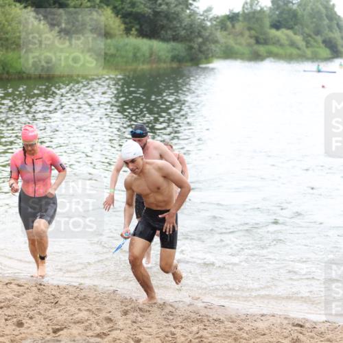 21.06.2026 - 29. Vierlanden-Triathlon Andreas Tolksdorf http://msf.ph/oto/9852378 21.06.2026 10:20:19 Schwimmen 366, 489, 559, 572, 616, 619 meine-sportfotos.de