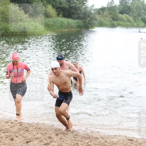 21.06.2026 - 29. Vierlanden-Triathlon Andreas Tolksdorf http://msf.ph/oto/9852379 21.06.2026 10:20:19 Schwimmen 366, 489, 559, 572, 616, 619 meine-sportfotos.de