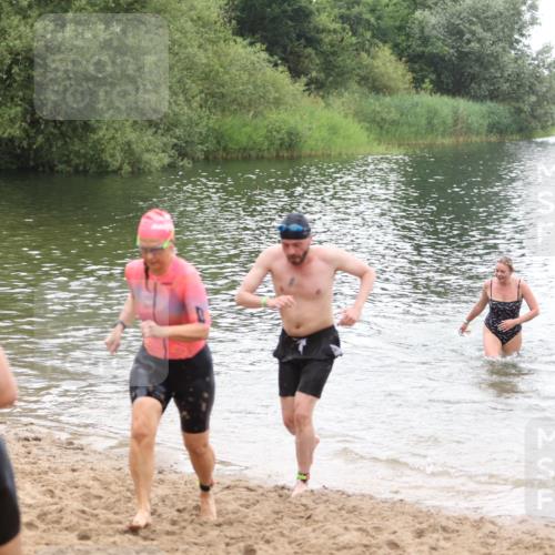 21.06.2026 - 29. Vierlanden-Triathlon Andreas Tolksdorf http://msf.ph/oto/9852386 21.06.2026 10:20:20 Schwimmen 366, 489, 559, 572, 616, 619 meine-sportfotos.de