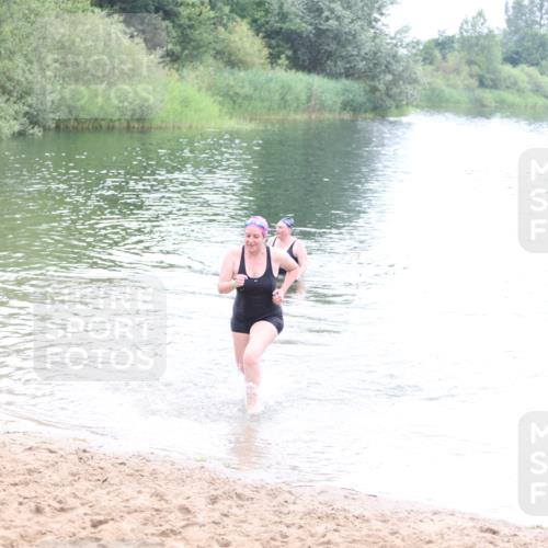 21.06.2026 - 29. Vierlanden-Triathlon Andreas Tolksdorf http://msf.ph/oto/9852433 21.06.2026 10:22:04 Schwimmen 525, 541, 617 meine-sportfotos.de