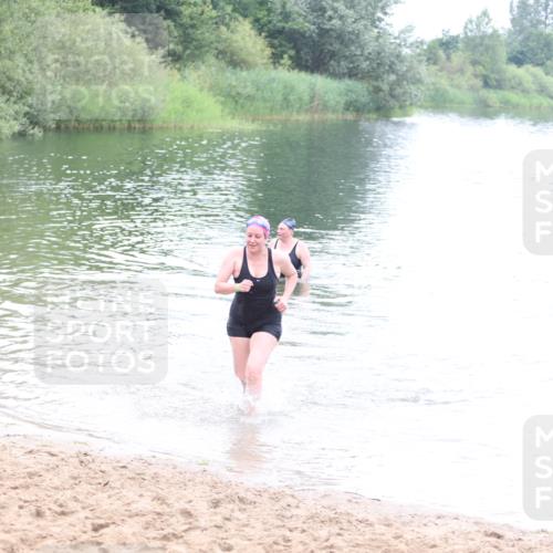 21.06.2026 - 29. Vierlanden-Triathlon Andreas Tolksdorf http://msf.ph/oto/9852435 21.06.2026 10:22:04 Schwimmen 525, 541, 617 meine-sportfotos.de