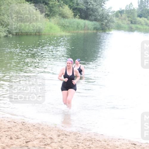 21.06.2026 - 29. Vierlanden-Triathlon Andreas Tolksdorf http://msf.ph/oto/9852436 21.06.2026 10:22:04 Schwimmen 525, 541, 617 meine-sportfotos.de