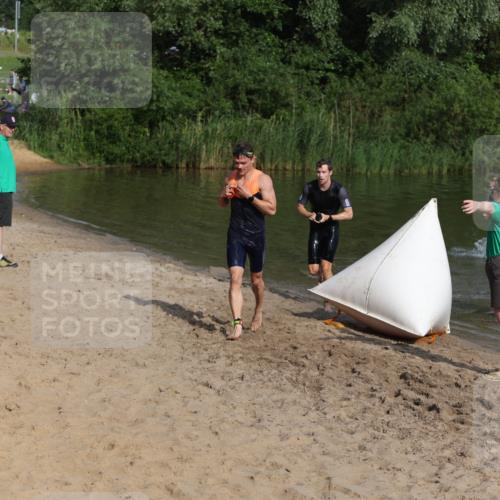 21.06.2026 - 29. Vierlanden-Triathlon Andreas Tolksdorf http://msf.ph/oto/9852540 21.06.2026 08:32:43 Schwimmen 2, 16, 26, 47 meine-sportfotos.de