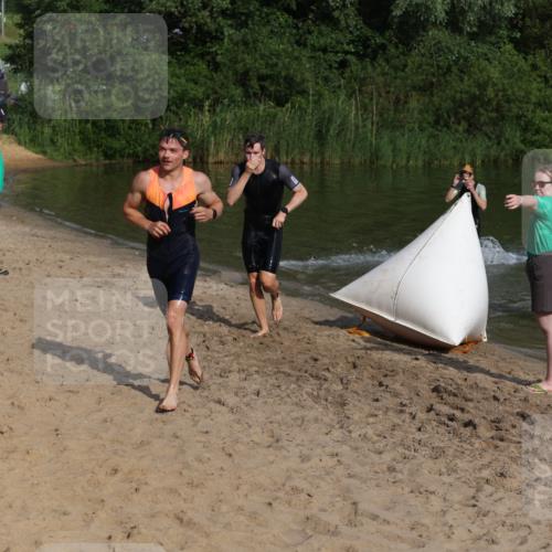 21.06.2026 - 29. Vierlanden-Triathlon Andreas Tolksdorf http://msf.ph/oto/9852551 21.06.2026 08:32:44 Schwimmen 2, 16, 26, 47 meine-sportfotos.de