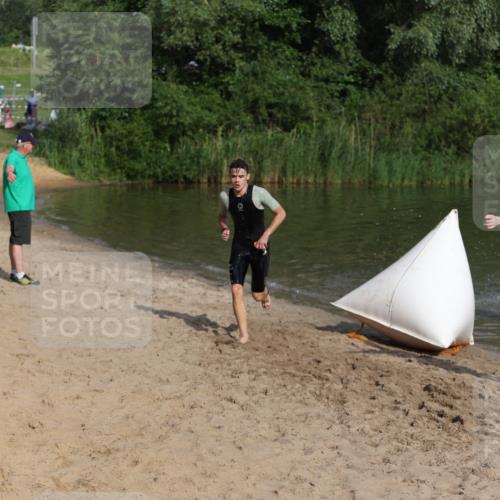 21.06.2026 - 29. Vierlanden-Triathlon Andreas Tolksdorf http://msf.ph/oto/9852567 21.06.2026 08:32:48 Schwimmen 2, 16, 26, 47 meine-sportfotos.de