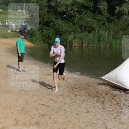 21.06.2026 - 29. Vierlanden-Triathlon Andreas Tolksdorf http://msf.ph/oto/9852578 21.06.2026 08:32:51 Schwimmen 2, 47 meine-sportfotos.de