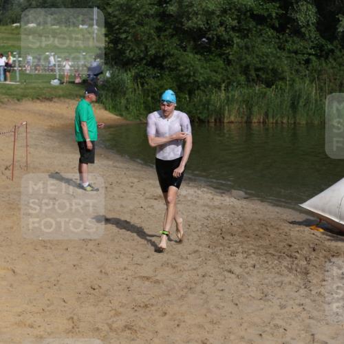 21.06.2026 - 29. Vierlanden-Triathlon Andreas Tolksdorf http://msf.ph/oto/9852582 21.06.2026 08:32:51 Schwimmen 2, 47 meine-sportfotos.de