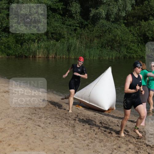 21.06.2026 - 29. Vierlanden-Triathlon Andreas Tolksdorf http://msf.ph/oto/9852619 21.06.2026 08:33:44 Schwimmen  meine-sportfotos.de