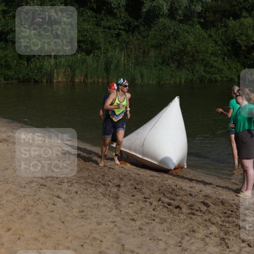 21.06.2026 - 29. Vierlanden-Triathlon Andreas Tolksdorf http://msf.ph/oto/9852631 21.06.2026 08:34:40 Schwimmen  meine-sportfotos.de