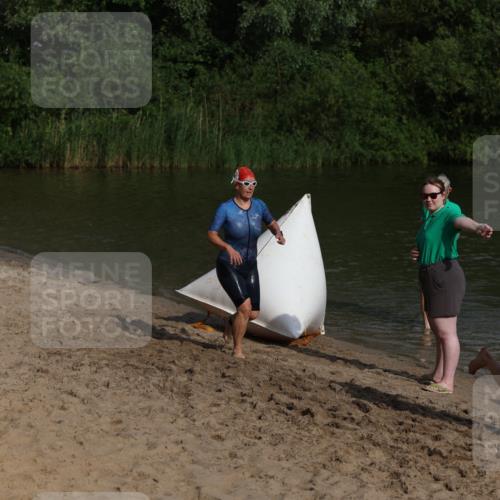21.06.2026 - 29. Vierlanden-Triathlon Andreas Tolksdorf http://msf.ph/oto/9852648 21.06.2026 08:34:41 Schwimmen  meine-sportfotos.de