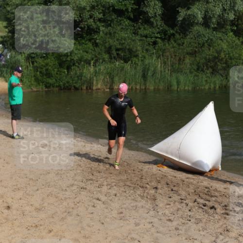21.06.2026 - 29. Vierlanden-Triathlon Andreas Tolksdorf http://msf.ph/oto/9852667 21.06.2026 08:34:52 Schwimmen  meine-sportfotos.de