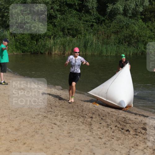 21.06.2026 - 29. Vierlanden-Triathlon Andreas Tolksdorf http://msf.ph/oto/9852672 21.06.2026 08:35:03 Schwimmen 216 meine-sportfotos.de