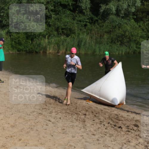 21.06.2026 - 29. Vierlanden-Triathlon Andreas Tolksdorf http://msf.ph/oto/9852677 21.06.2026 08:35:04 Schwimmen 216 meine-sportfotos.de