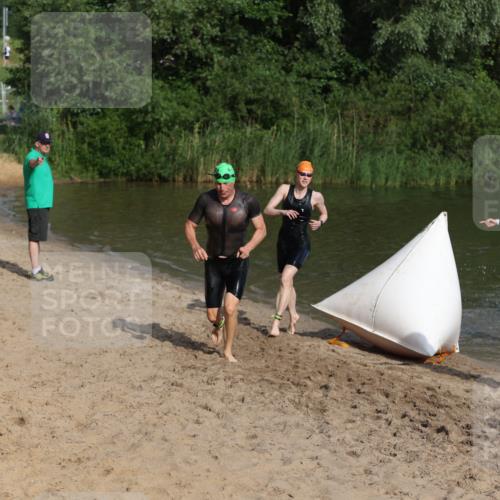 21.06.2026 - 29. Vierlanden-Triathlon Andreas Tolksdorf http://msf.ph/oto/9852692 21.06.2026 08:35:07 Schwimmen 79, 216 meine-sportfotos.de