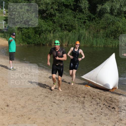 21.06.2026 - 29. Vierlanden-Triathlon Andreas Tolksdorf http://msf.ph/oto/9852693 21.06.2026 08:35:07 Schwimmen 79, 216 meine-sportfotos.de