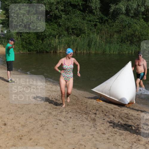 21.06.2026 - 29. Vierlanden-Triathlon Andreas Tolksdorf http://msf.ph/oto/9852713 21.06.2026 08:35:10 Schwimmen 79, 216 meine-sportfotos.de