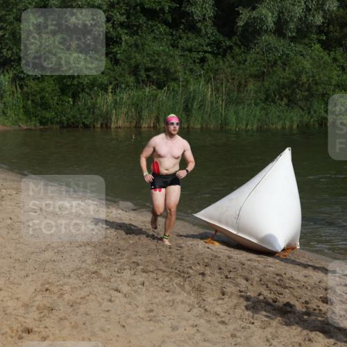 21.06.2026 - 29. Vierlanden-Triathlon Andreas Tolksdorf http://msf.ph/oto/9852773 21.06.2026 08:35:44 Schwimmen  meine-sportfotos.de