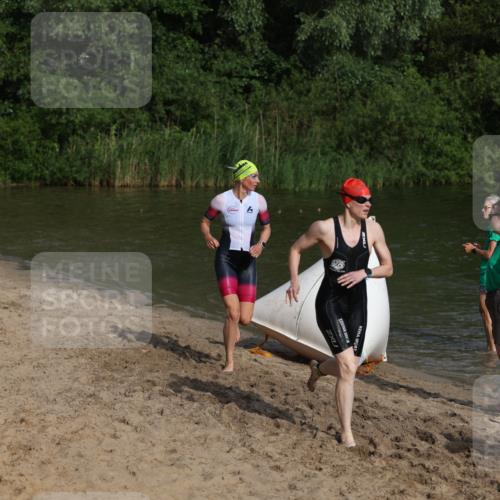 21.06.2026 - 29. Vierlanden-Triathlon Andreas Tolksdorf http://msf.ph/oto/9852818 21.06.2026 08:36:01 Schwimmen  meine-sportfotos.de