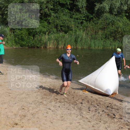 21.06.2026 - 29. Vierlanden-Triathlon Andreas Tolksdorf http://msf.ph/oto/9852836 21.06.2026 08:36:09 Schwimmen  meine-sportfotos.de