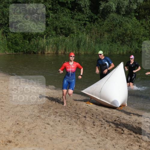 21.06.2026 - 29. Vierlanden-Triathlon Andreas Tolksdorf http://msf.ph/oto/9852838 21.06.2026 08:36:11 Schwimmen  meine-sportfotos.de
