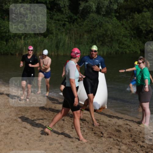 21.06.2026 - 29. Vierlanden-Triathlon Andreas Tolksdorf http://msf.ph/oto/9852853 21.06.2026 08:36:14 Schwimmen  meine-sportfotos.de