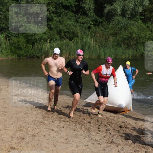 21.06.2026 - 29. Vierlanden-Triathlon Andreas Tolksdorf http://msf.ph/oto/9852861 21.06.2026 08:36:15 Schwimmen  meine-sportfotos.de