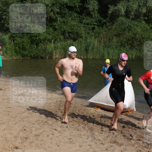 21.06.2026 - 29. Vierlanden-Triathlon Andreas Tolksdorf http://msf.ph/oto/9852865 21.06.2026 08:36:16 Schwimmen  meine-sportfotos.de
