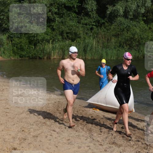 21.06.2026 - 29. Vierlanden-Triathlon Andreas Tolksdorf http://msf.ph/oto/9852867 21.06.2026 08:36:16 Schwimmen  meine-sportfotos.de