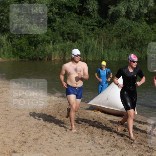 21.06.2026 - 29. Vierlanden-Triathlon Andreas Tolksdorf http://msf.ph/oto/9852868 21.06.2026 08:36:16 Schwimmen  meine-sportfotos.de