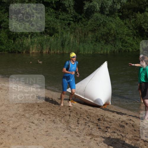 21.06.2026 - 29. Vierlanden-Triathlon Andreas Tolksdorf http://msf.ph/oto/9852874 21.06.2026 08:36:18 Schwimmen  meine-sportfotos.de