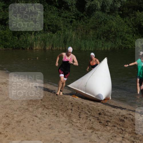 21.06.2026 - 29. Vierlanden-Triathlon Andreas Tolksdorf http://msf.ph/oto/9852880 21.06.2026 08:36:24 Schwimmen  meine-sportfotos.de
