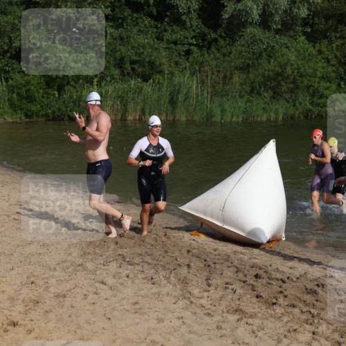 21.06.2026 - 29. Vierlanden-Triathlon Andreas Tolksdorf http://msf.ph/oto/9852938 21.06.2026 08:36:39 Schwimmen 207, 211 meine-sportfotos.de