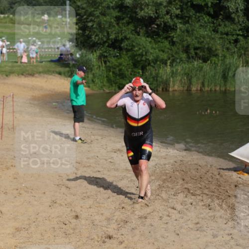 21.06.2026 - 29. Vierlanden-Triathlon Andreas Tolksdorf http://msf.ph/oto/9852945 21.06.2026 08:36:45 Schwimmen 207, 211 meine-sportfotos.de